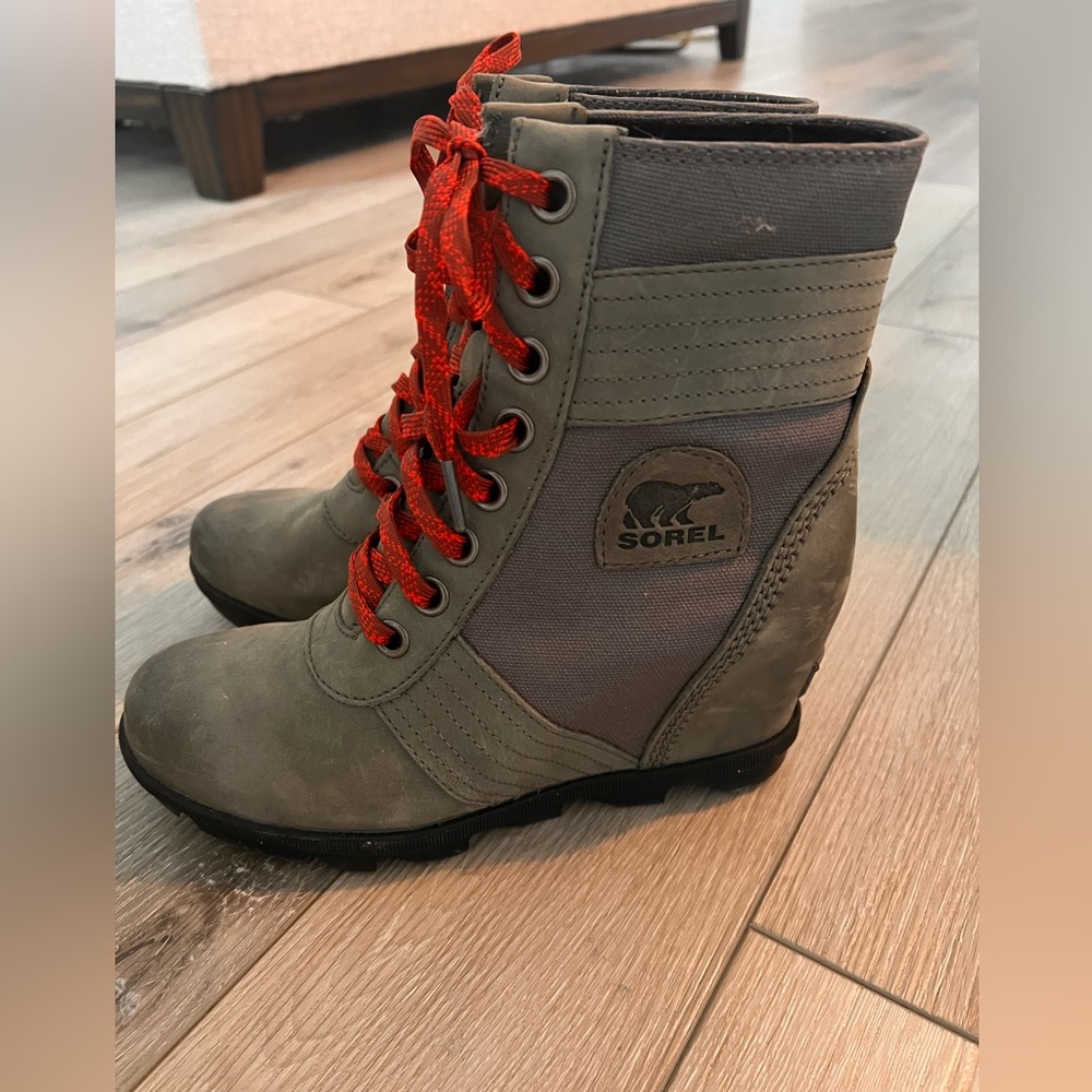 Women’s Sorel boot